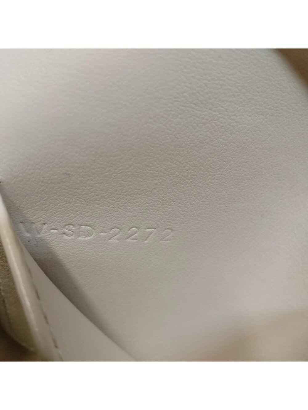 Authentic Celine Triomphe Small Shoulder Bag White Leather Gold Logo Crossbody - Picture 14 of 16